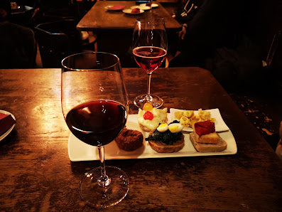 Wine Tasting Trip in Verona: Antica Bottega del Vino Experience