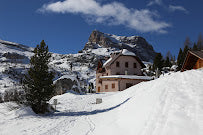 Climb Cinque Torri: Top Italy Tours & Best Things to Do in Cortina