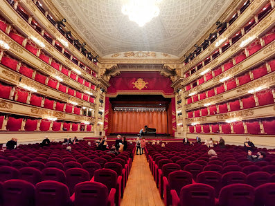 La Scala Opera House: Top Milan Experience & Italy Tours 2024