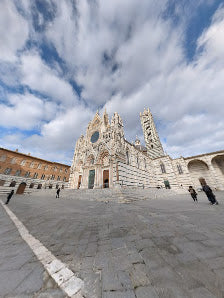 Discover the Santa Maria della Scala in Siena