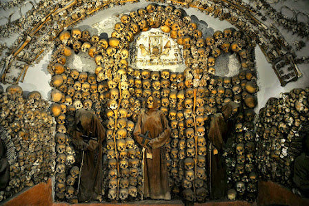 Explore Rome's Capuchin Museum: Unique Italian Culture & History