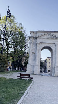 Discover the Magnificent Arco dei Gavi in Verona