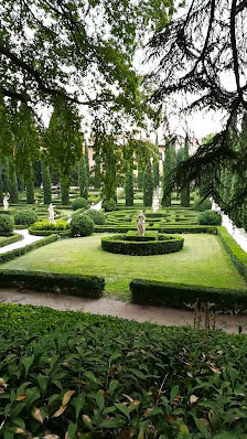 Explore the Enchanting Giardino Giusti in Verona