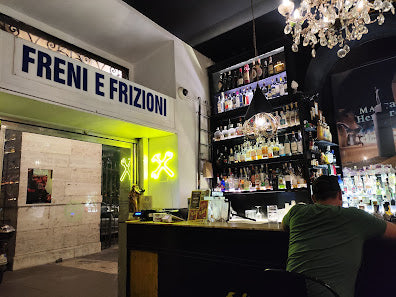 Cocktails at Freni e Frizioni: Best Bars in Rome for Italy Tours 2024