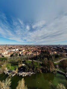 Romantic Picnic in Bologna: Best Places to Visit & Things to Do