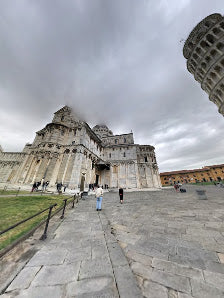 Leaning Tower of Pisa: Top Attraction in Italy Tours 2024