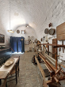 Explore the Enchanting Casa Grotta di Vico Solitario in Matera