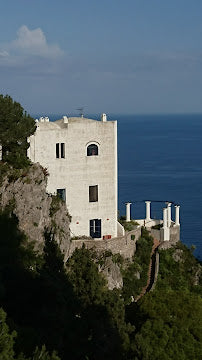 Savor Italian Dishes in Capri: Culinary Tours at Taverna Tragara