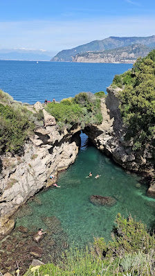 Exploring the Tranquility of the Baths of Queen Giovanna in Sorrento