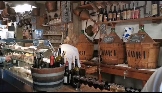 Cantina Do Mori: Historic Venice Wine Bar Experience & Italian Culture