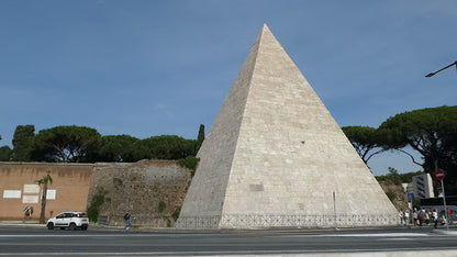 "Visit the Pyramid of Cestius in Rome: Unique Italian Attractions"