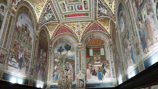 Discover the Beautiful Piccolomini Library in Siena