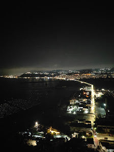 Admiring Naples from the Parco Virgiliano