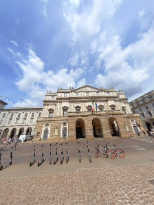 La Scala Opera House: Top Milan Experience & Italy Tours 2024