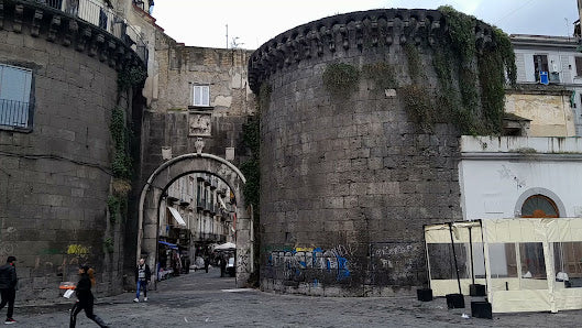 Exploring Mercato di Porta Nolana in Naples