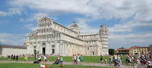 Discover Artisanal Pizza in Pisa: Top Italian Dishes & Tours 2024