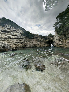 Exploring the Tranquility of the Baths of Queen Giovanna in Sorrento