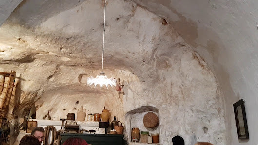 Explore the Enchanting Casa Grotta di Vico Solitario in Matera