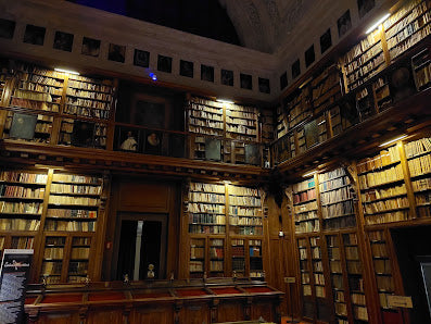 Explore Milan's Ambrosian Library: Top Italy Tours & Attractions