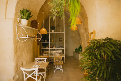 Traditional Cave Restaurant Dining Experience in Matera