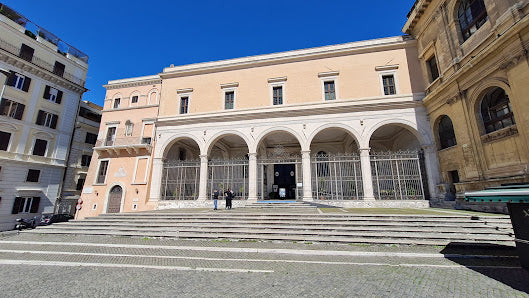 Explore the Church of San Pietro in Vincoli: Top Rome Attractions