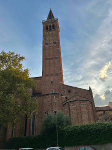 Visit Sant'Anastasia Church for an Unforgettable Verona Experience