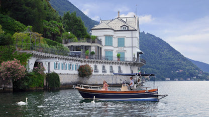 Boat Tours: Discover Hidden Coves on Lake Como, Italy’s Best Spots