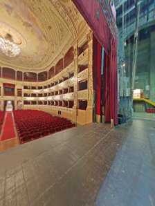 Explore Historic Theatres in Florence: Top Italy Tours and Attractions